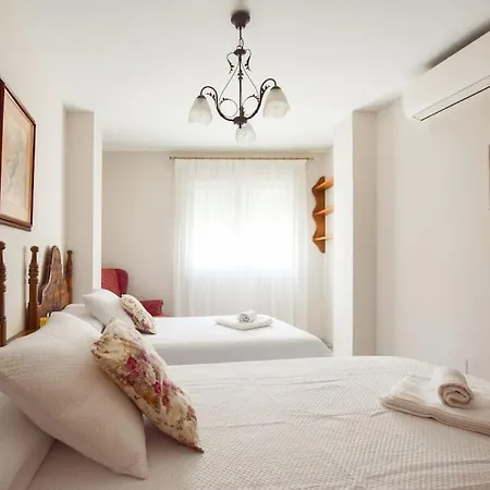 Primera Linea Con Vistas Al Mar Y Garaje Apartment Estepona